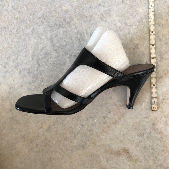 Ann Marino Heels - Picture 6 of 7